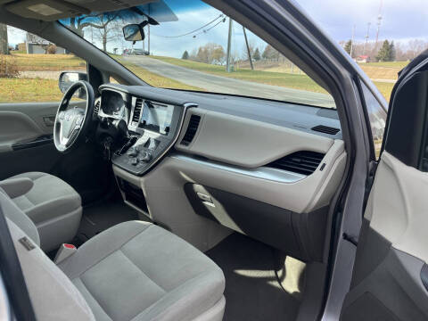 2016 Toyota Sienna L 7-Passenger
