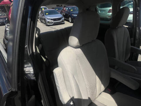 2012 Mazda MAZDA5 Touring