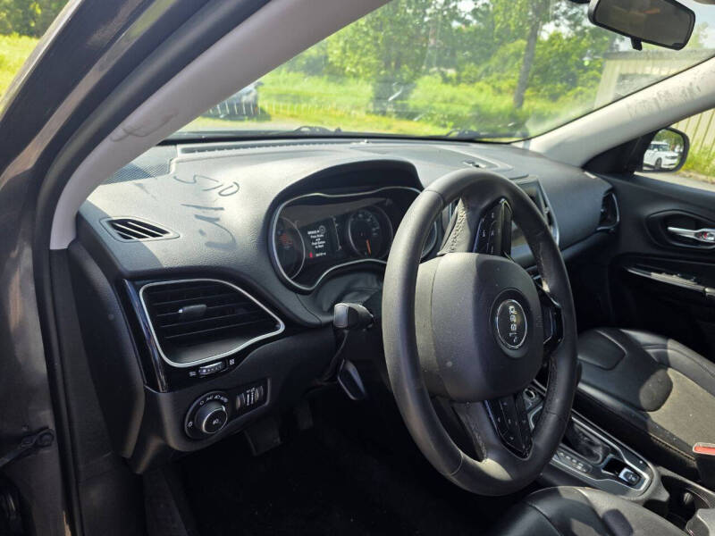 2020 Jeep Cherokee Altitude