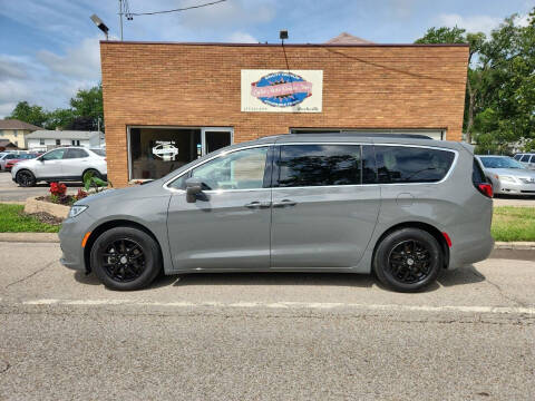2022 Chrysler Pacifica for sale at Eyler Auto Center Inc. in Rushville IL
