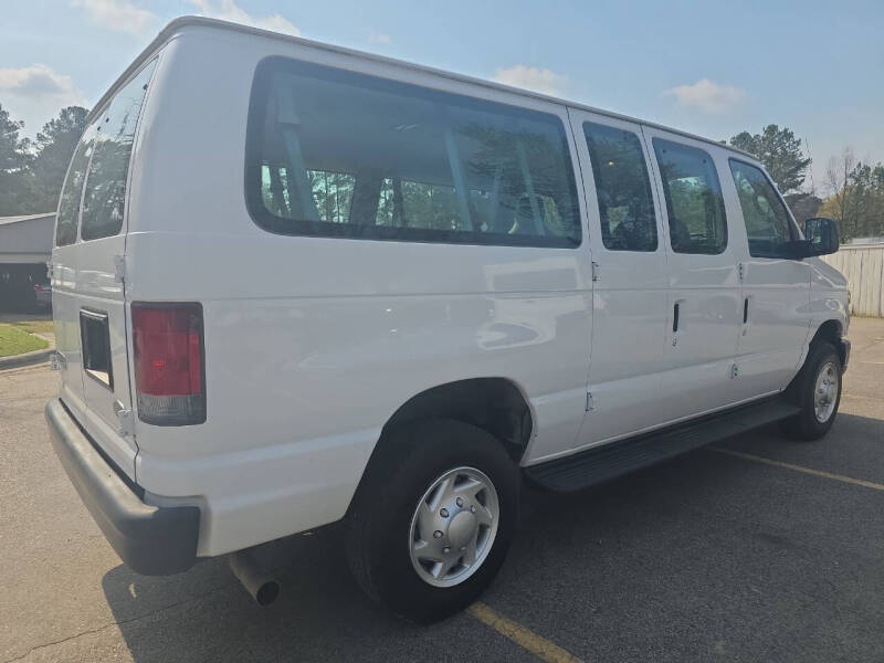 2011 Ford E-Series E-350 SD XL