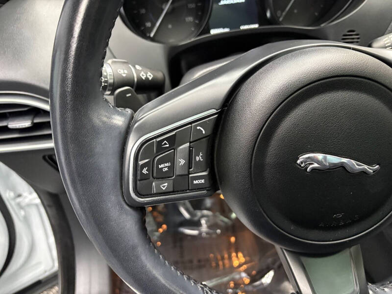 2020 Jaguar F-PACE 25t Premium