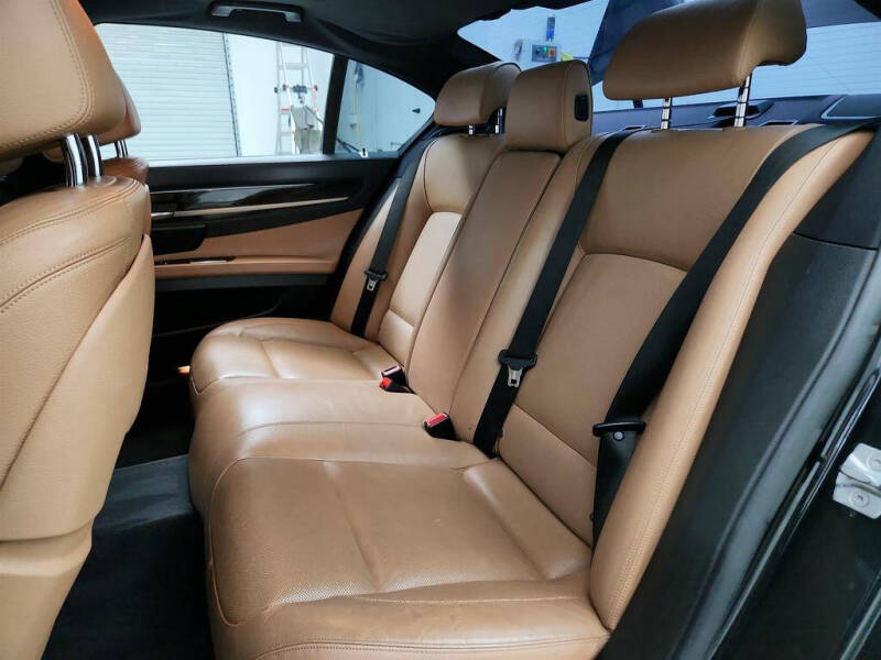 2014 BMW 7 Series 740i