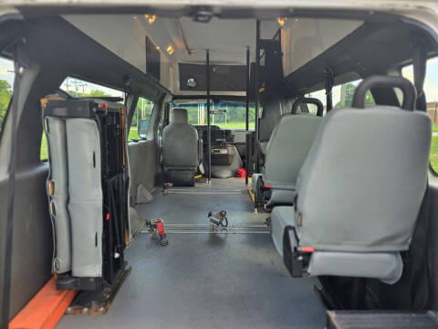 2012 Ford E-Series E-350 SD