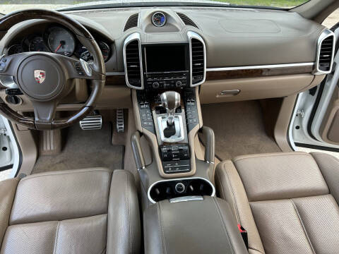 2013 Porsche Cayenne S