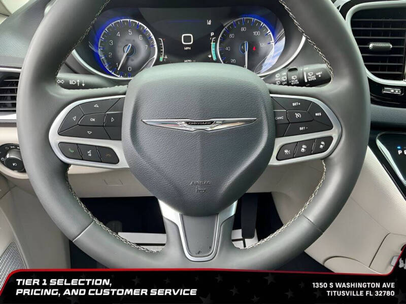 2023 Chrysler Pacifica Touring L