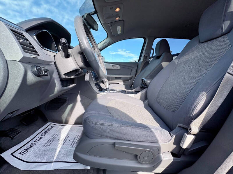 2011 Chevrolet Traverse LS