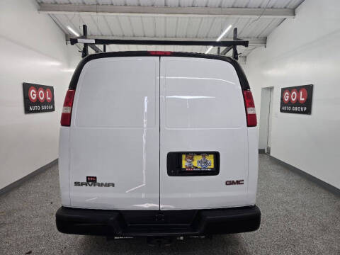 2022 GMC Savana 2500