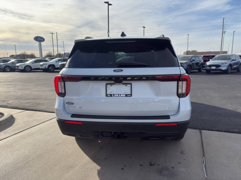 2026 Ford Explorer Active