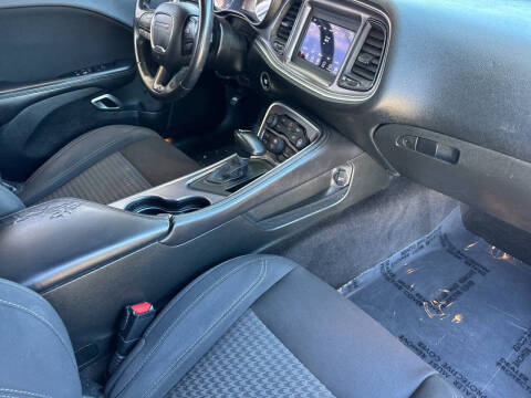 2018 Dodge Challenger SXT