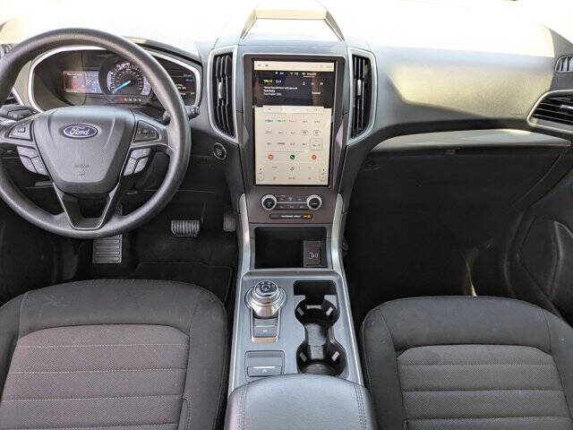 2021 Ford Edge SE