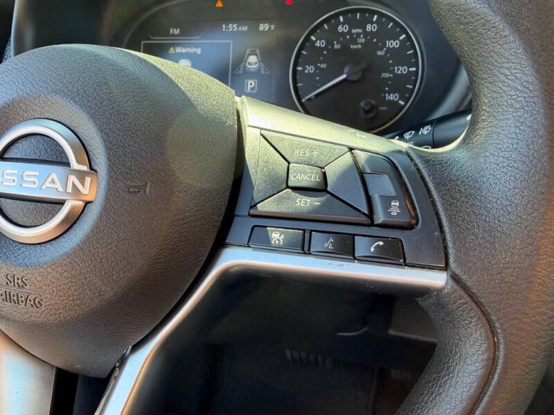 2022 Nissan Kicks SV