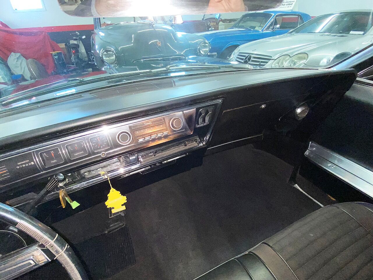 1966 Buick Riviera 45