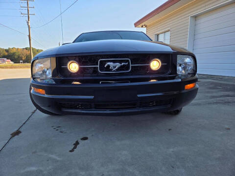 2007 Ford Mustang V6 Deluxe