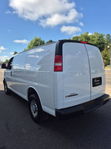 2017 Chevrolet Express 2500
