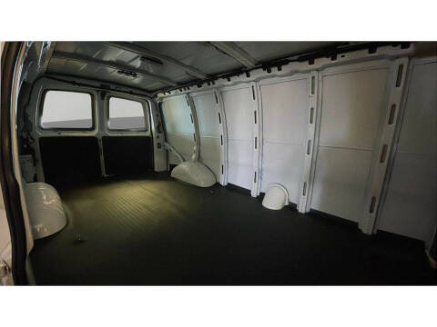 2025 GMC Savana 3500