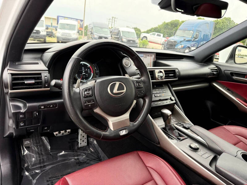 2017 Lexus IS 200t
