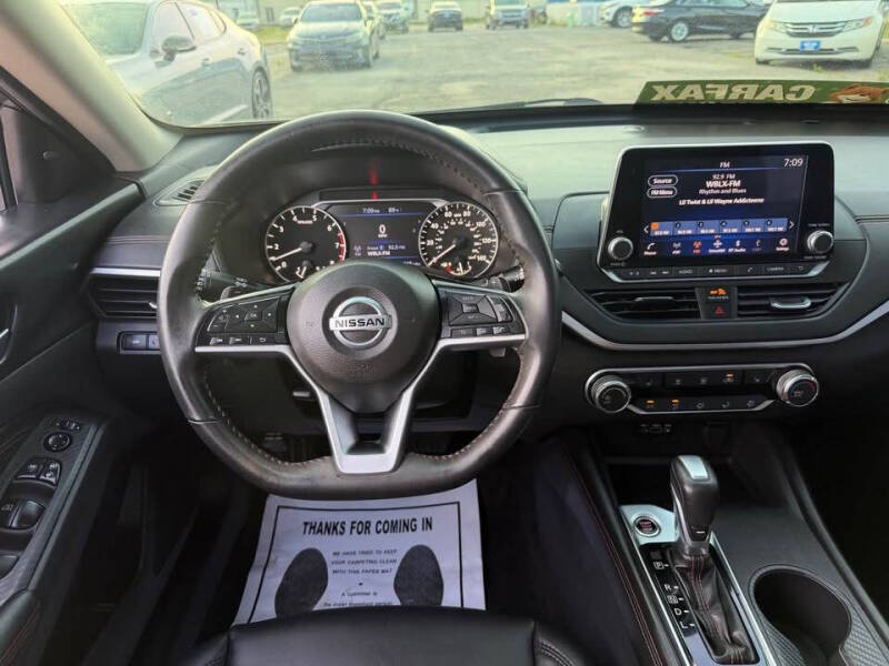 2021 Nissan Altima 2.5 SR