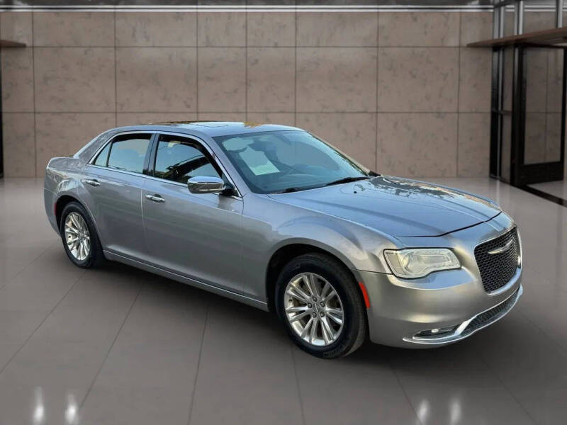 2017 Chrysler 300 C