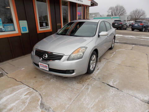 2009 Nissan Altima for sale at Autoland in Cedar Rapids IA