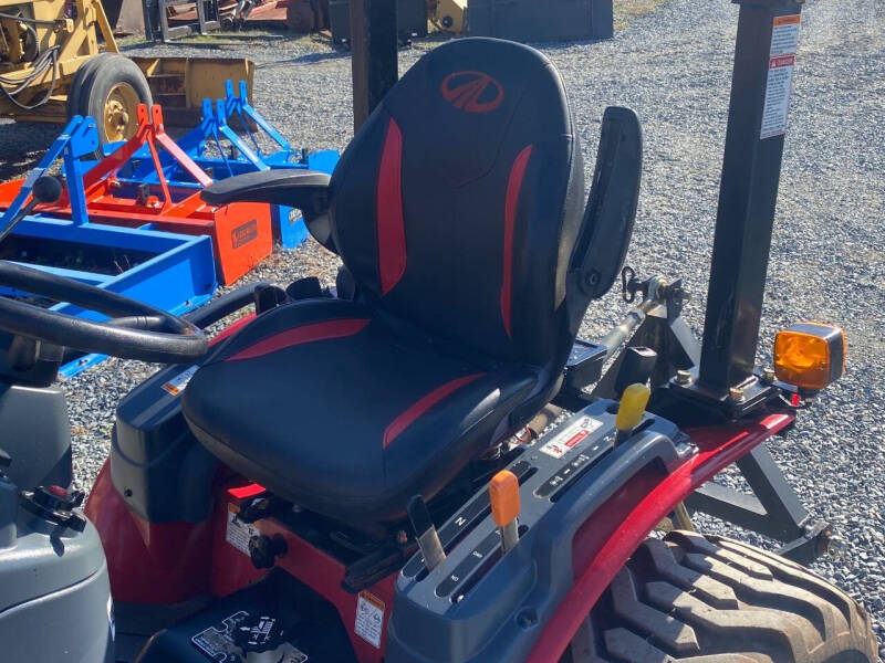 2018 Mahindra eMAX 22L