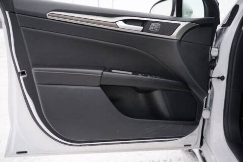 2020 Ford Fusion SEL