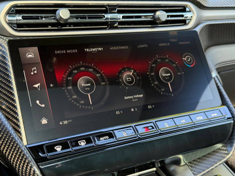 2025 Aston Martin Vanquish