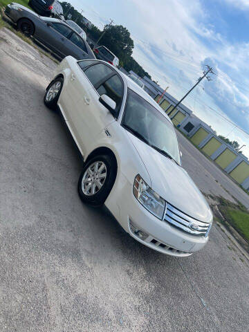 2009 Ford Taurus for sale at Moo96 Auto Sales in Rocky Mount NC