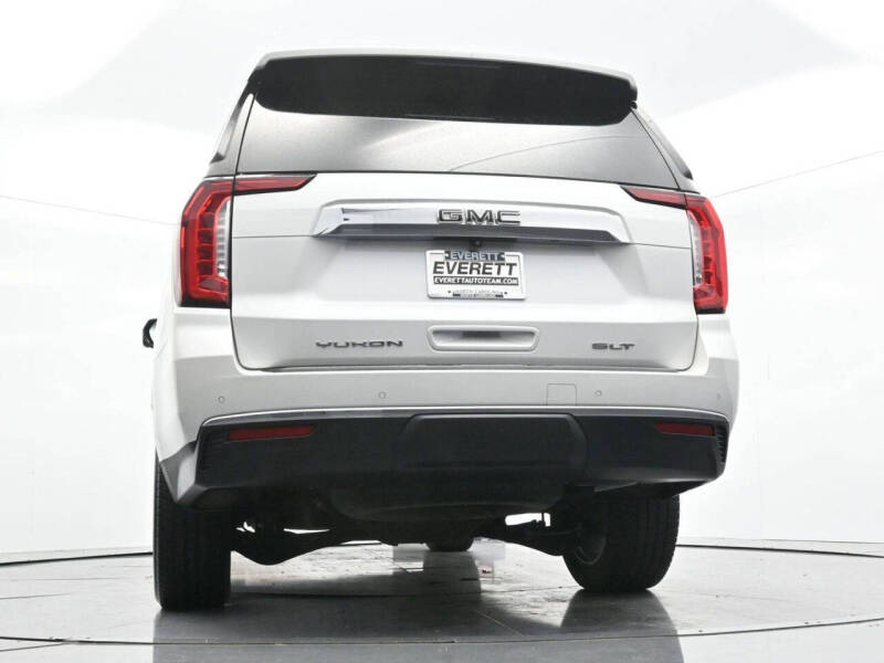 2022 GMC Yukon SLT