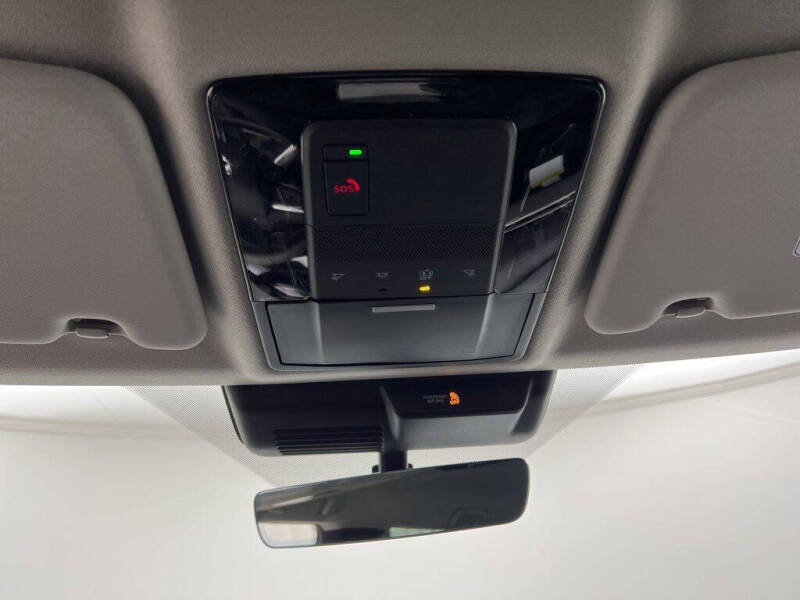 2025 Mitsubishi Outlander ES