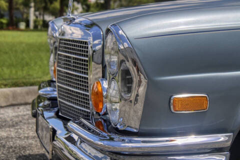 1970 Mercedes-Benz 280-Class