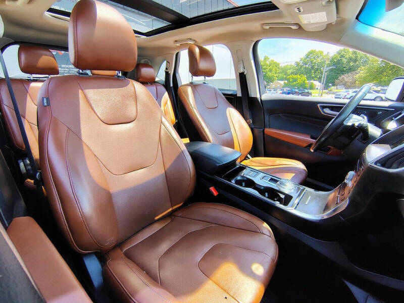 2019 Ford Edge Titanium