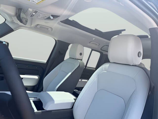 2025 Land Rover Defender 110 P300 S