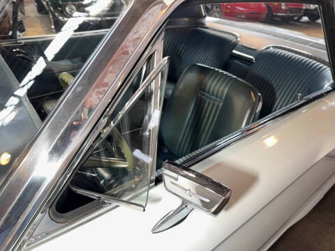 1965 Ford Thunderbird