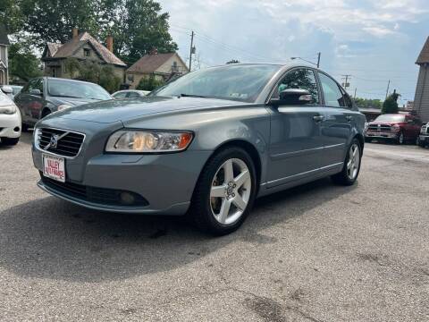 2008 Volvo S40 for sale at Valley Auto Finance in Warren OH