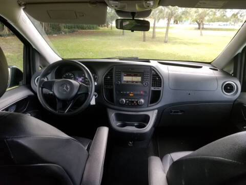 2016 Mercedes-Benz Metris Passenger