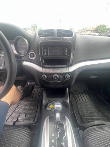 2012 Dodge Journey American Value Package