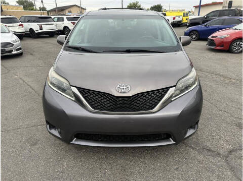 2015 Toyota Sienna