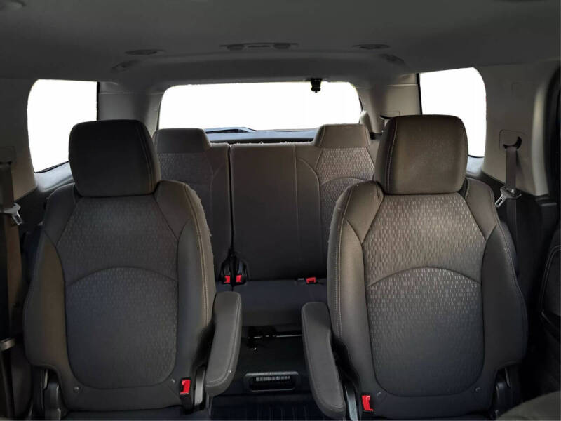 2015 GMC Acadia SLE-2