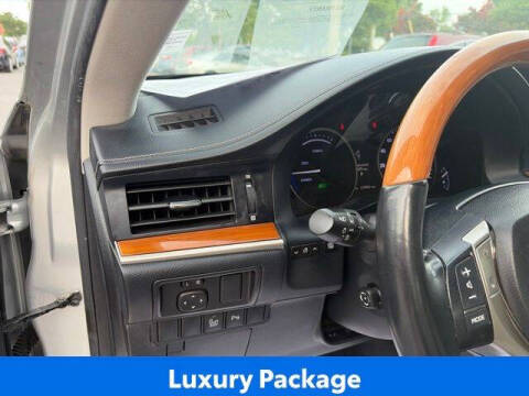 2013 Lexus ES 300h
