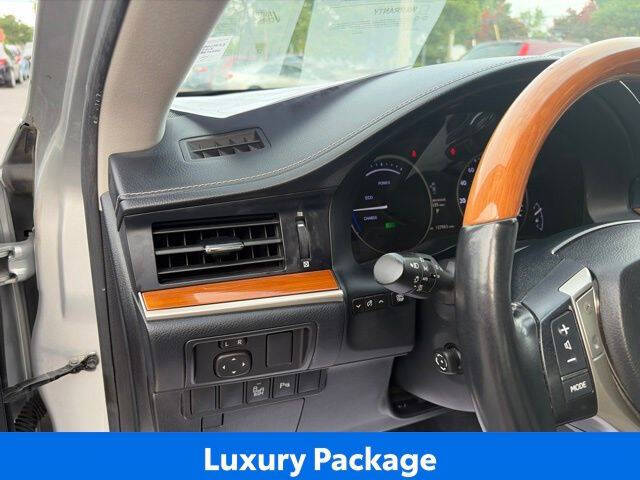 2013 Lexus ES 300h
