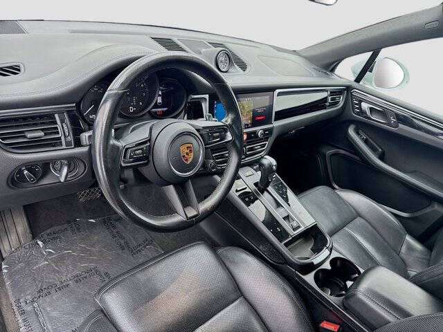 2022 Porsche Macan
