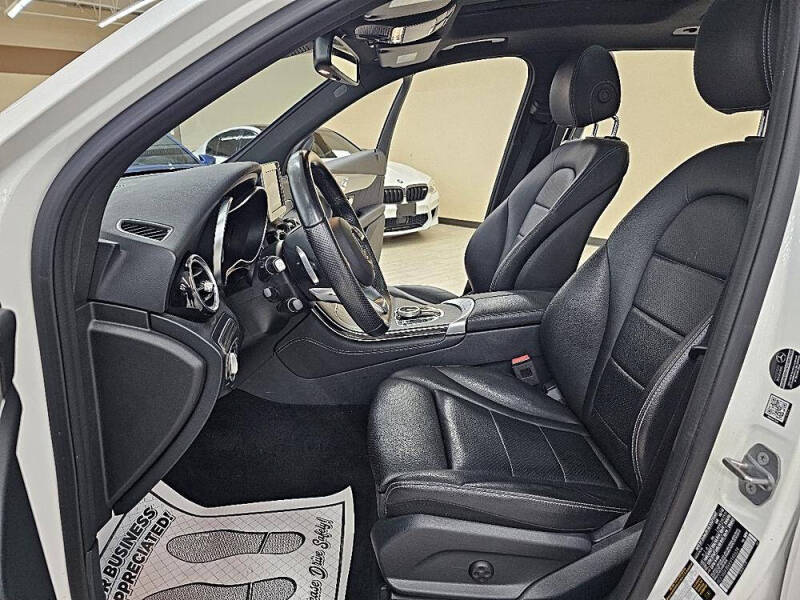 2019 Mercedes-Benz GLC GLC 300