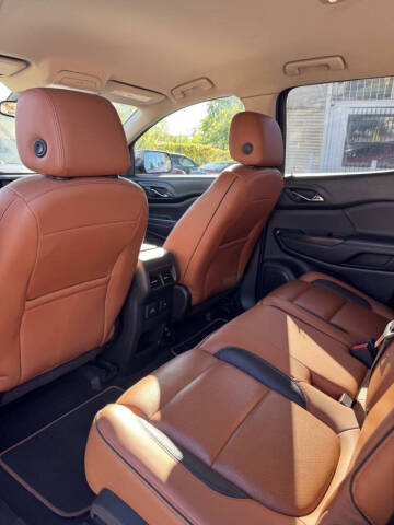 2017 GMC Acadia SLT-1