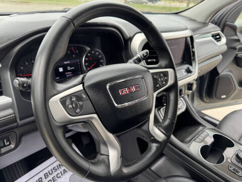 2023 GMC Acadia SLT