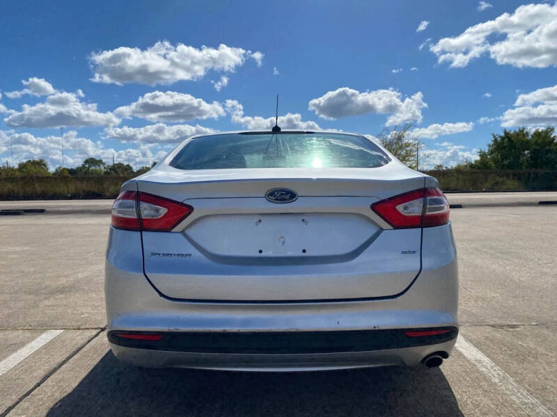 2013 Ford Fusion SE