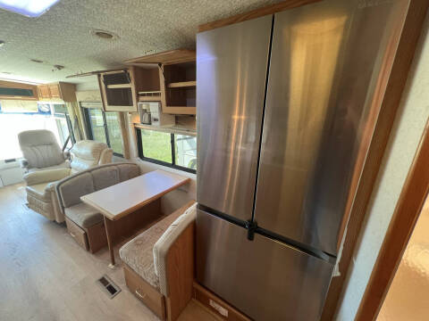 2001 Winnebago Journey 36L