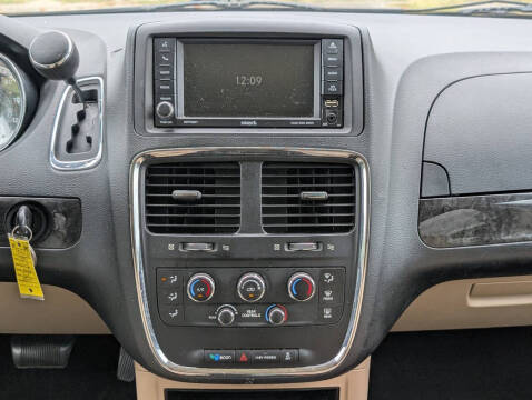 2013 Dodge Grand Caravan SE