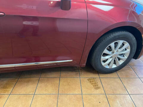 2018 Chrysler Pacifica Touring L Plus