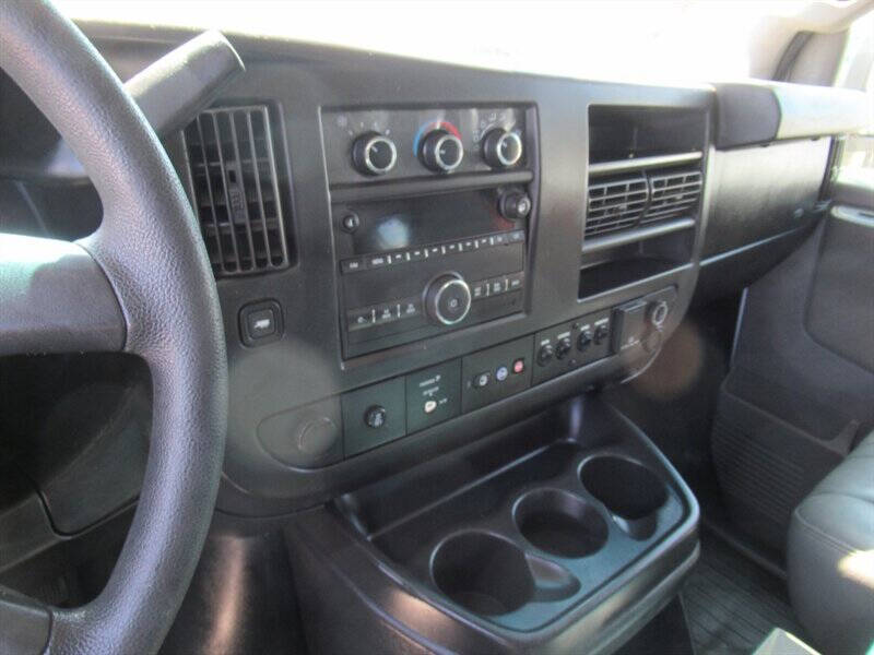 2017 Chevrolet Express 2500